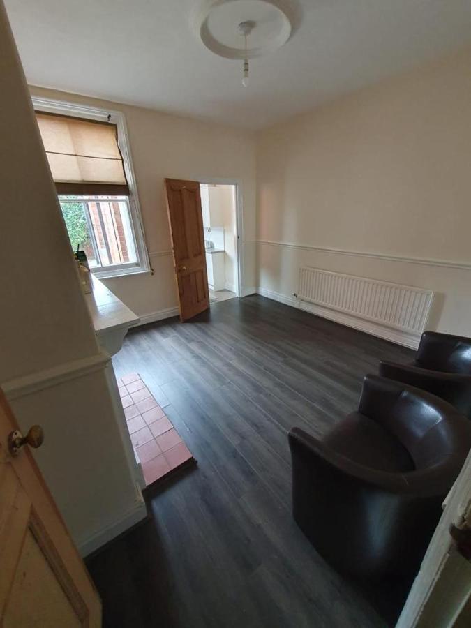 لايستر 2 Bedroom House - Hopefield Road المظهر الخارجي الصورة