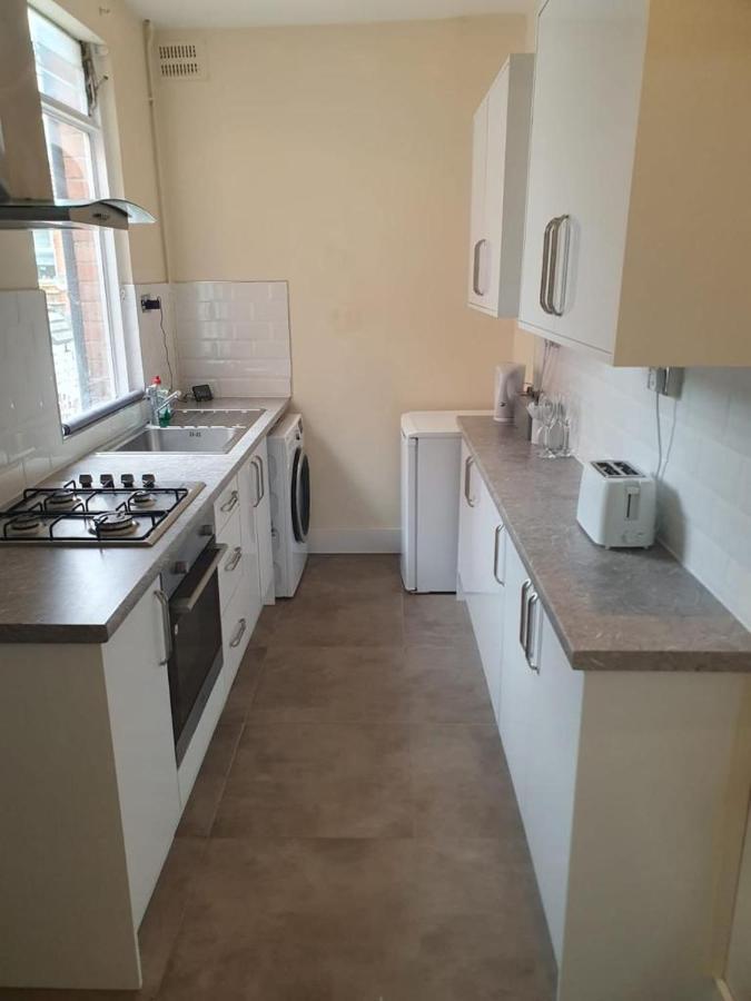 لايستر 2 Bedroom House - Hopefield Road المظهر الخارجي الصورة